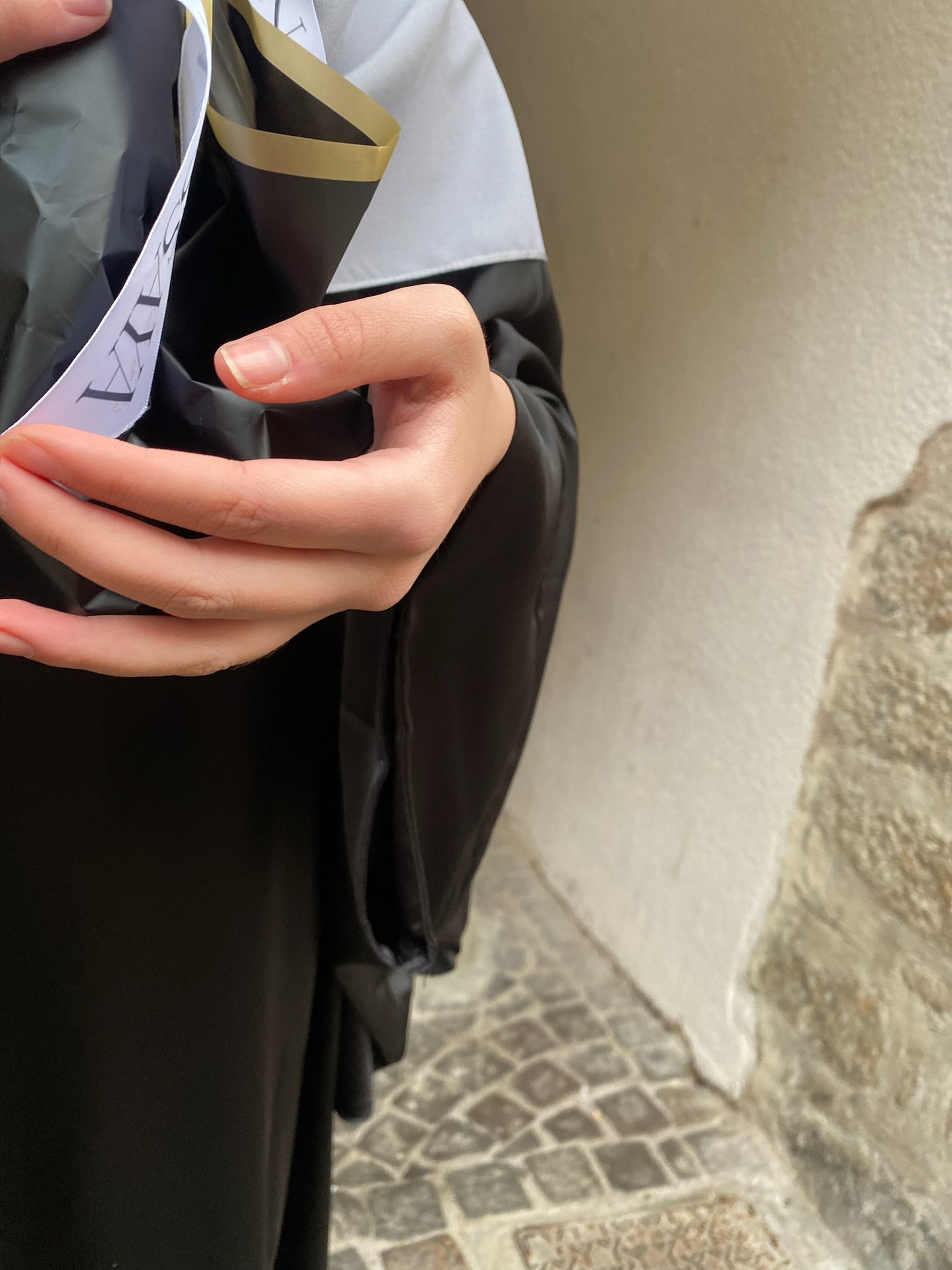 Abaya effet satiné manche papillon